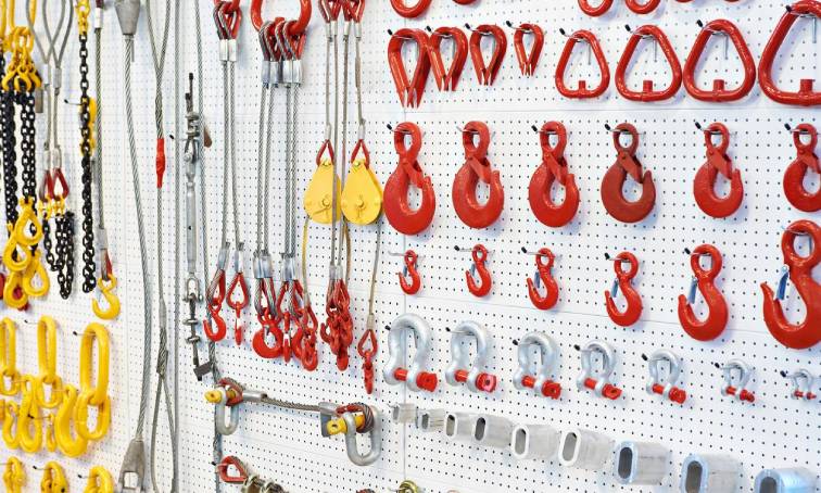 Rigging & Lifting Equipments